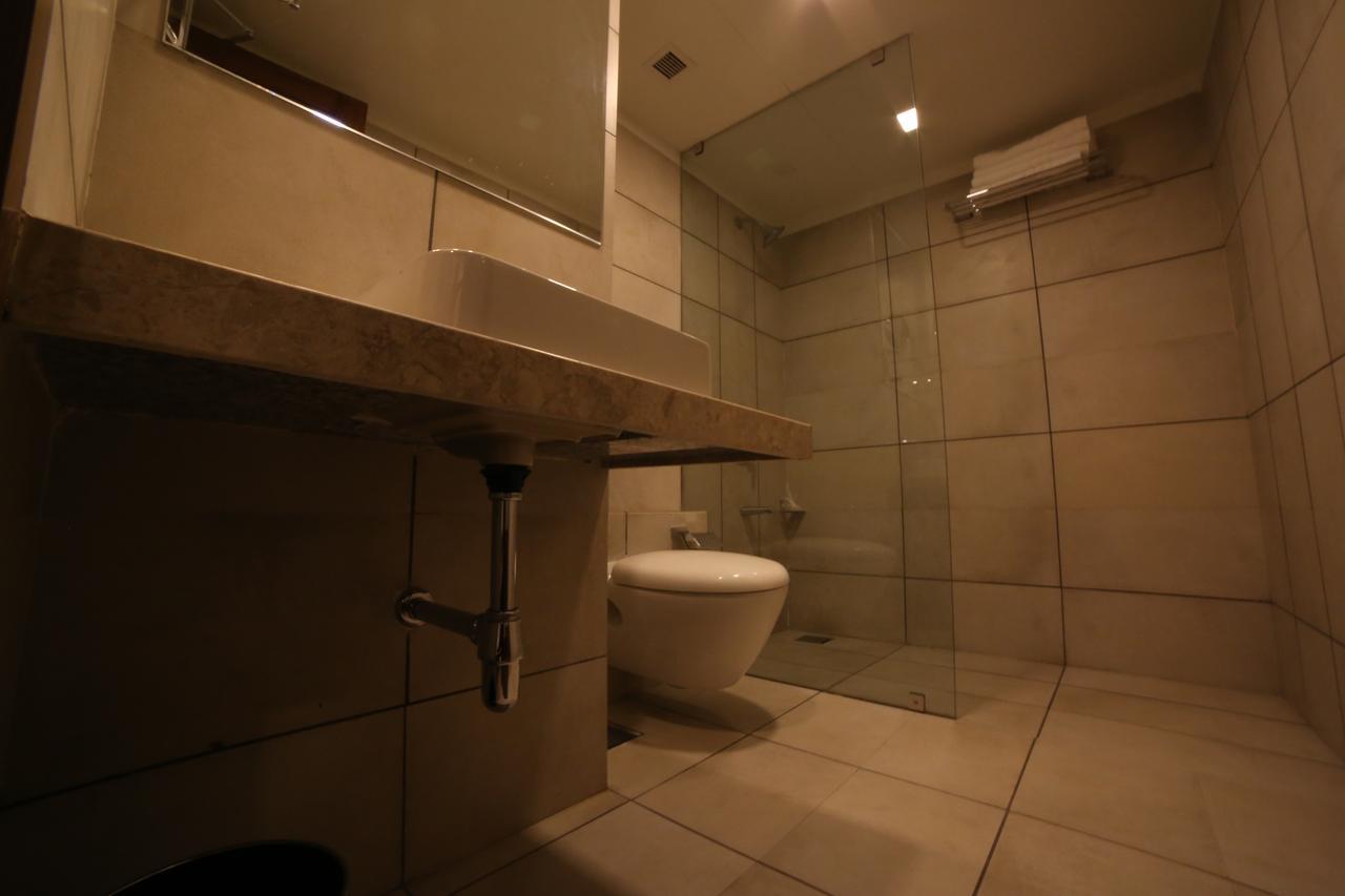 Hotel Arizona Inn Anand Ngoại thất bức ảnh